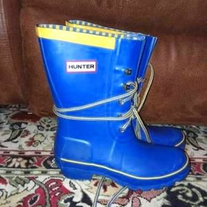 Hunter Festival Blue and Yellow Lace Up Rain Boots